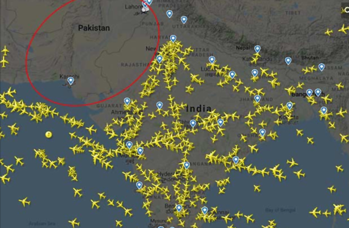 पाकिस्तान की गीदड़ धमकी: भारत के लिए एकदम से बंद करेगा हवाई क्षेत्र