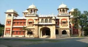 इविवि के नीति नियंता एक साथ जानिए क्यों नहीं बैठ सके