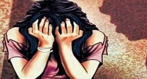  न्यूटिमा अस्पताल के इंचार्ज और उसके दो साथियों ने मिलकर किया दुष्कर्म, शिकायत बाद भी नहीं हो रही कार्रवाई 