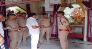 गोरखपुर में दुर्गा मंदिर में बुजुर्ग महिला की हत्या कर लूट