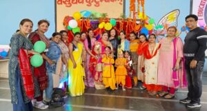 CMS कानपुर रोड शाखा में कृष्ण जन्माष्टमी के अवसर पर झांकी का आयोजन हुआ