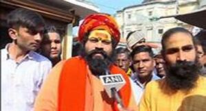 हनुमानगढ़ी मंदिर में विवाद: उज्जैनिया पट्टी ने सागरीय पट्टी से खानपान खत्म कर तोड़े रिश्ते