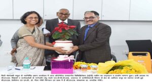 CMS में ऑटोमेटेड एक्सटर्नल डिफिब्रिलेशन (एईडी) मशीन का प्रदर्शन