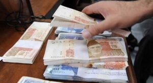 Demonetization in Pakistan: पाकिस्तान में भी होगी नोटबंदी! 5000 रुपये के नोट बंद करने की उठी मांग