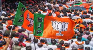 कानपुर में बढ़ने वाली हैं बीजेपी की मुश्किलें? BJP नेता निर्दलीय लड़ेगा चुनाव