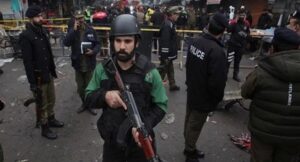 पाकिस्तान ने दो जिलों में मारे 6 आतंकवादी, हथियार और गोला-बारूद भी बरामद