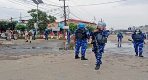 मणिपुर में फिर 24 घंटे में बिगड़े हालात, भीड़ के साथ फायरिंग में एक पुलिसकर्मी की मौत, 7 अवैध बंकर तबाह