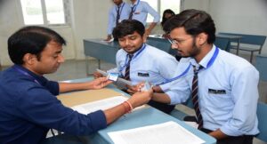 आर्यकुल कॉलेज में हुआ छात्र संघ चुनाव 2023-2024 का आगाज, विद्यार्थियों ने नामांकन किया दाखिल