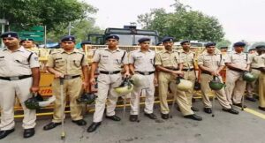 बरेली में हिंसा के बाद पहला जुमा, मौलाना अहसान रजा खान की मुस्लिम समुदाय से अपील- ‘नमाज के बाद शांति से घर लौटें’