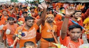 हाईटेंशन तार की चपेट में आए 22 कांवड़िए, 2 की हालत गंभीर, एक की मौत