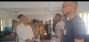 यूपी डीजीपी पहुंचे कल्ली पश्चिम पुलिस लाइन