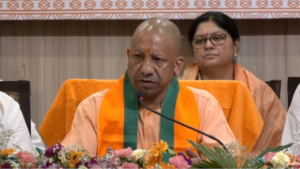 सीएम योगी के आदेश पर मिल गया वाची को एडमिशन, स्कूल लगवा रहा था घर वालों को चक्कर