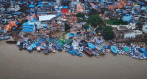 गंगा घाटों पर पानी लगने की वजह से वाराणसी का पर्यटन हुआ प्रभावित