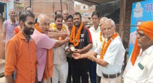 पार्षद रामनरेश रावत ने बंधुवा तालाब पर नए छठ पूजा पक्का घाट निर्माण कार्य का शिलान्यास किया