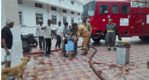 आलमबाग के रेलवे अस्पताल में लगी आग-अग्निशमन की टीम ने  22 मरीजों को  निकाला