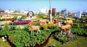 Bareilly: पर्यटन को उड़ान देगी रामायण वाटिका, आकर्षक लाइटों से होगी जगमग