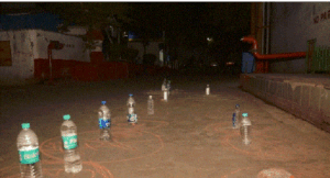 केजीएमयू OPD के बाहर मरीजों की जगह बोतलों की लाइन, समुचित प्रबंधन न किए जाने से मरीज और तीमारदार परेशान